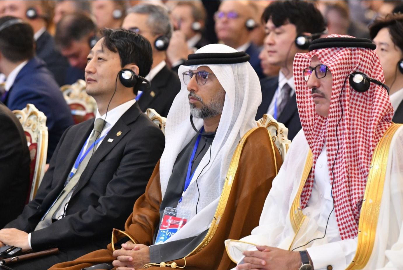 سهيل المزروعي ترأس وفد الدولة.. الإمارات تشارك في منتدى دوشنبيه الدولي للاستثمار بطاجيكستان