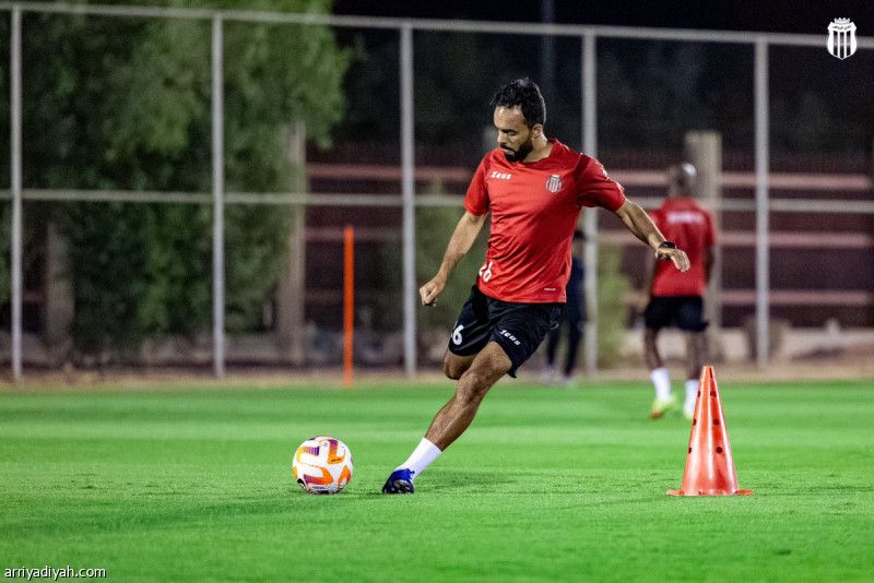 الرياض.. كدمة واستقالة