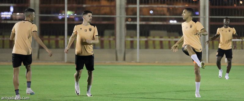 الفيحاء يختتم تحضيرات مواجهة باختاكور