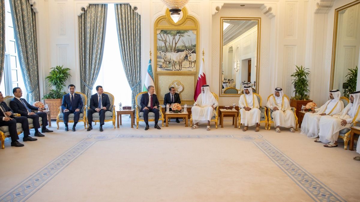 سمو الأمير ورئيس أوزبكستان يعقدان جلسة مباحثات رسمية