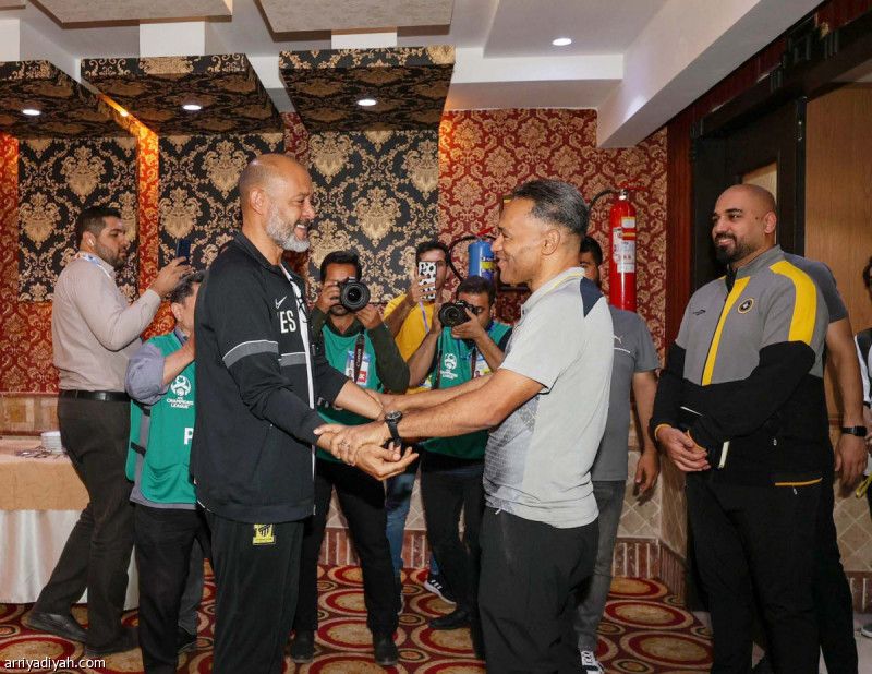 جروهي خارج الأبطال