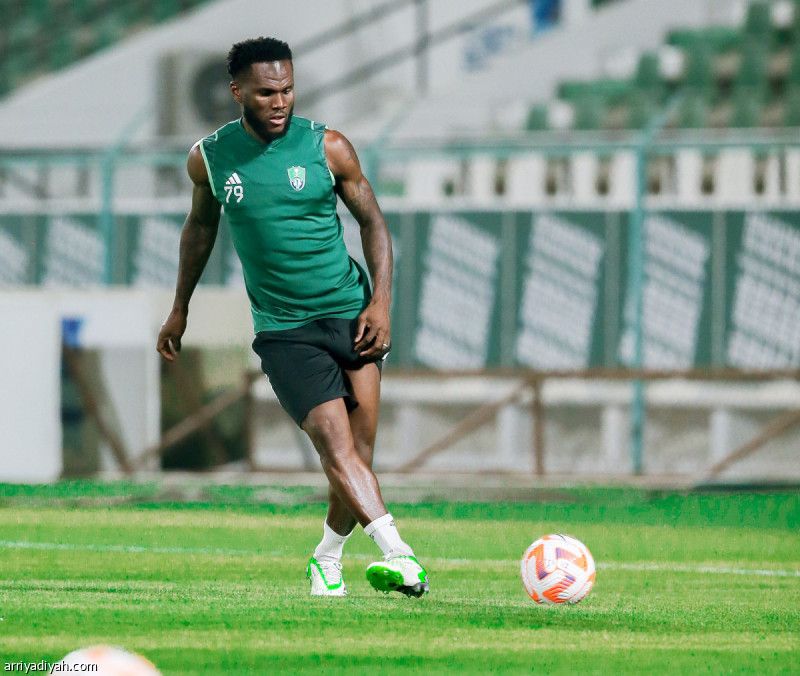 كيسيه وفيجا يطمئنان يايسله