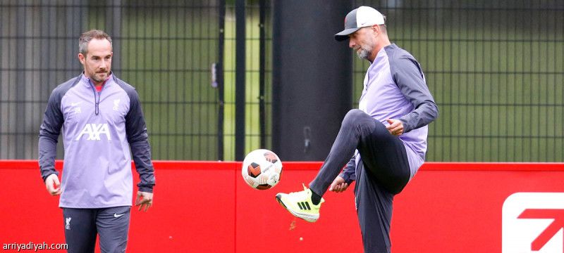 كلوب يطلب إعادة مواجهة توتنهام