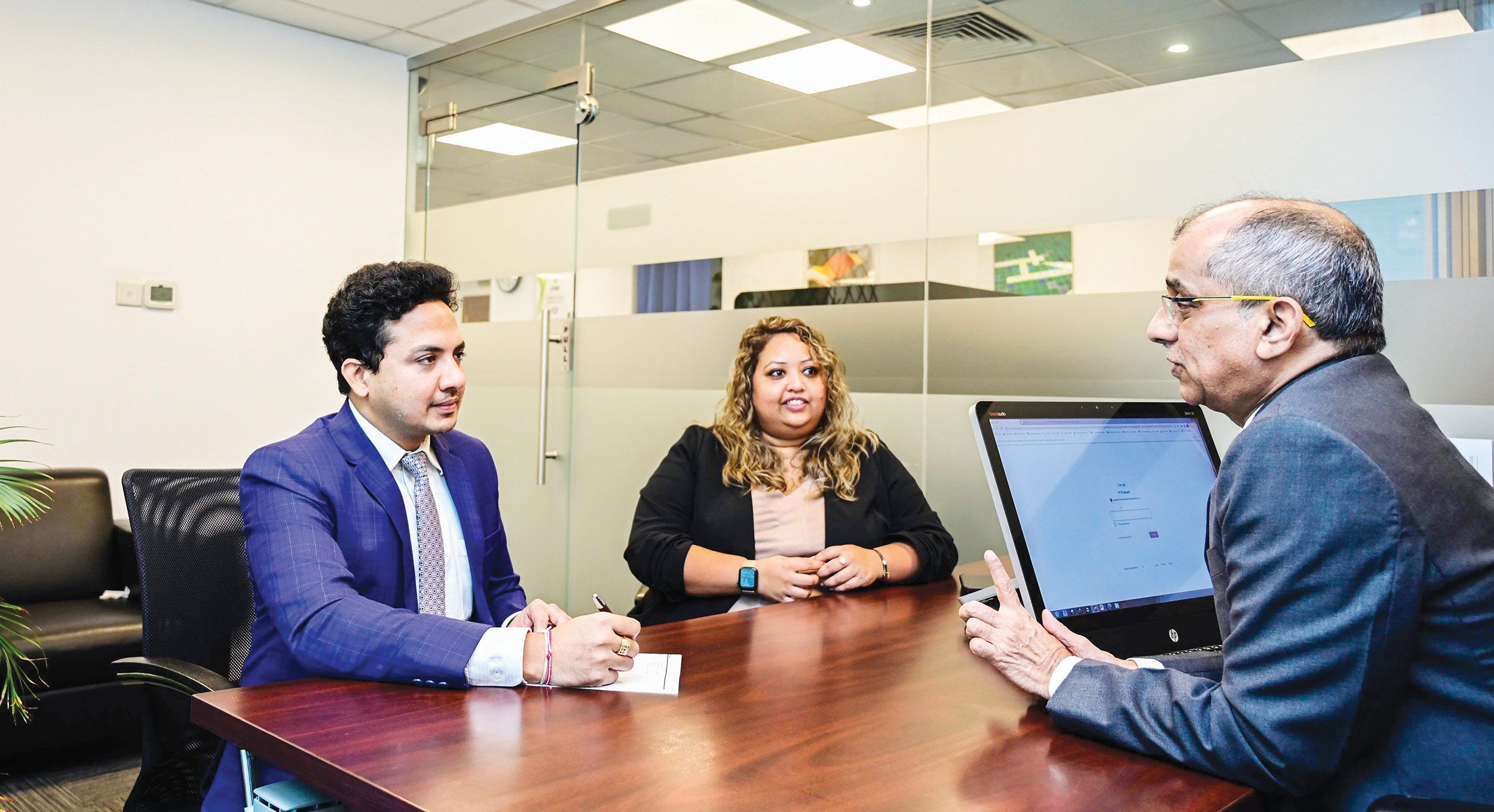 النابودة لخدمات الوساطة التأمينية تعزز شراكاتها مع قطاع الأعمال في الإمارات