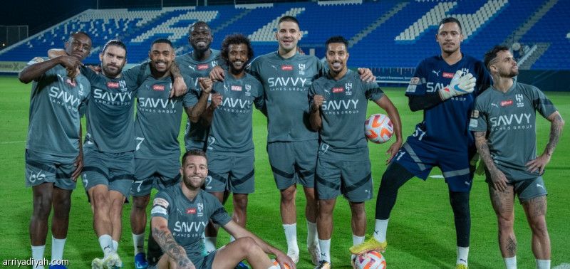 الهلال يتربص بالأخدود.. والهدف صدارة «روشن»