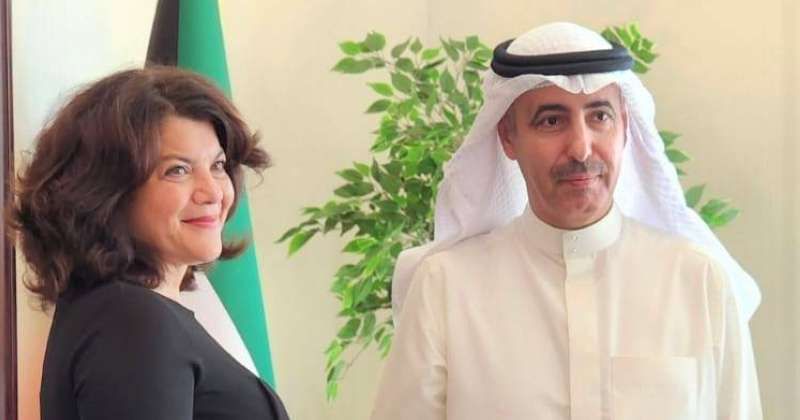 السفير حمد المري يسلم مساهمة الكويت السنوية لـ«أونروا» بقيمة 2 مليون دولار