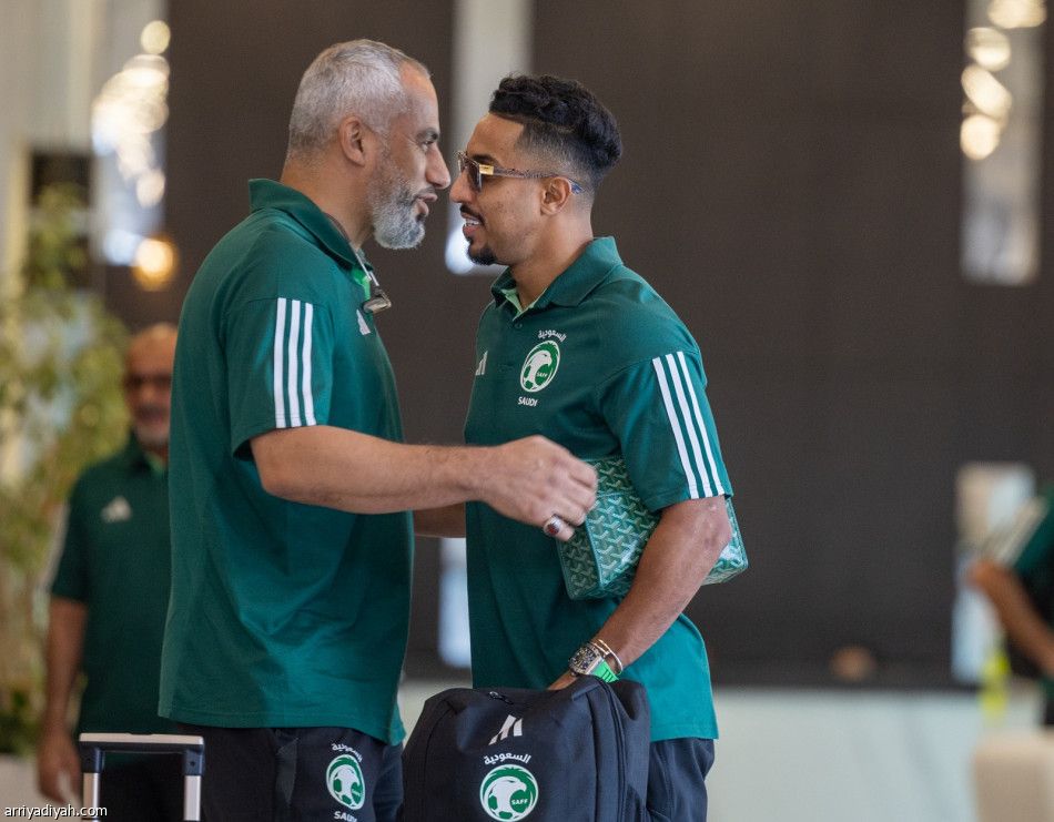 الأخضر يطير إلى البرتغال