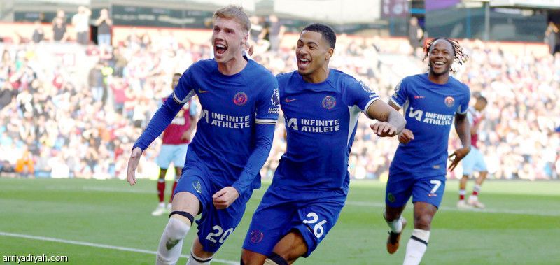 بوكيتينو ينتقد ويطلب التبسيط