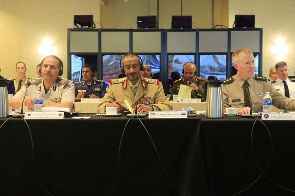 الفريق صغير بن عزيز: إيران مستمرة في تهريب الأسلحة للحوثيين وقواتنا المسلحة ماضية في معركتها لاستعادة الدولة