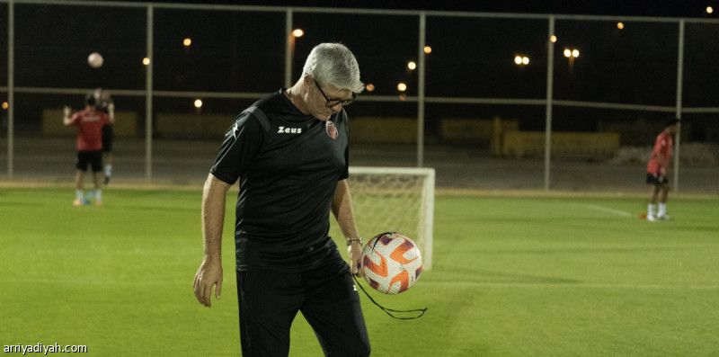 هيلمان ينطلق مع الرياض