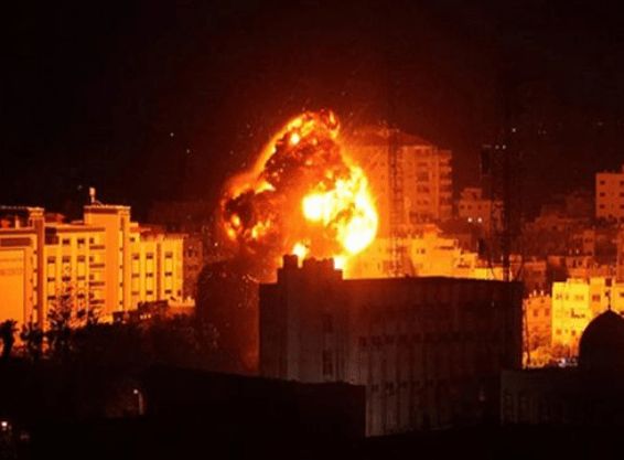 استشهاد 8 فلسطينيين جراء القصف في غزة.. وإصابة 3 آخرين بالرصاص الحي بالضفة