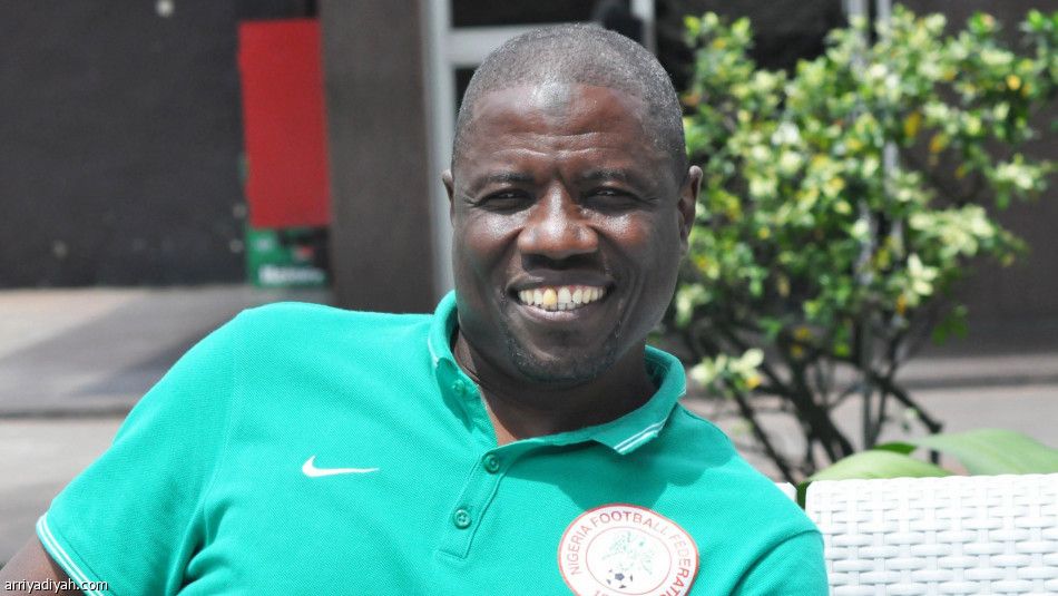 3 مدربين يديرون النسور