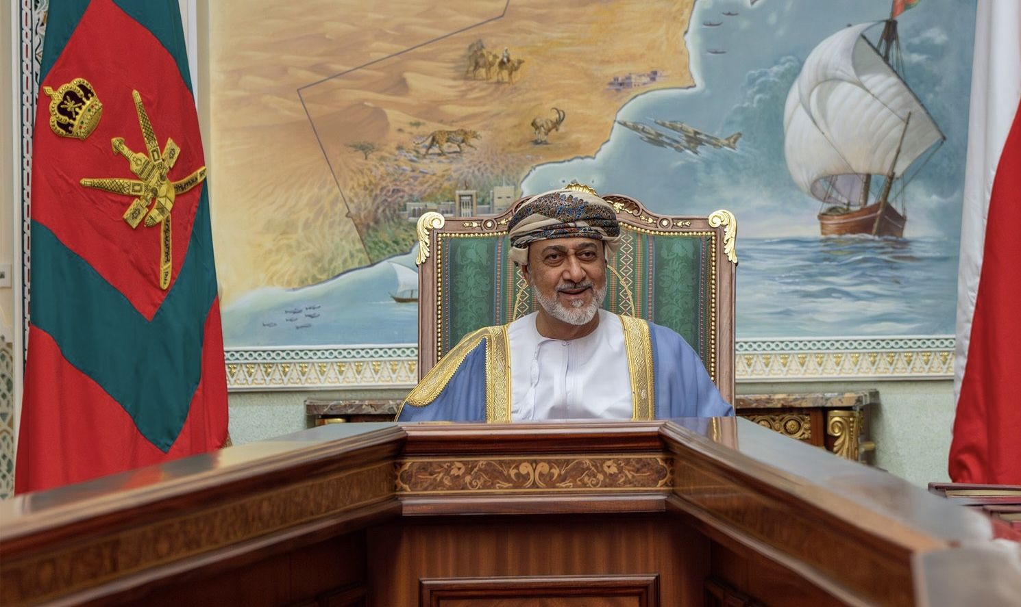 جلالة السلطان يوجه ببذل المزيد من الجهود لرفع مستوى الأداء الحكومي