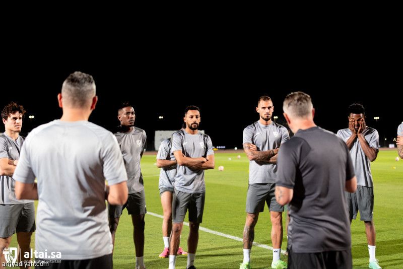 في الطائي.. ريجيكامب يحذّر