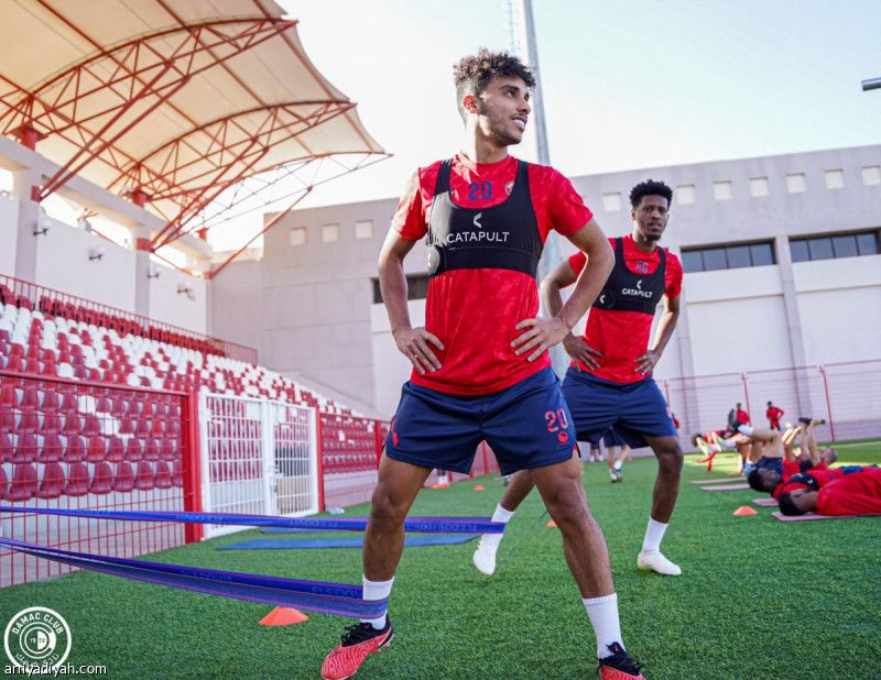 كونترا يضبط التمرير