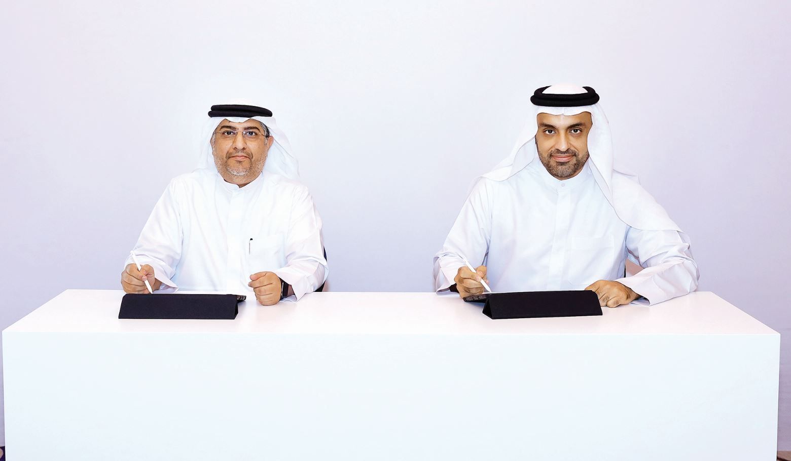 التعاون يتضمن أنشطة تتعلق بالاقتصاد الرقمي وخدمات الوساطة وكاتب العدل والوصول الدولي