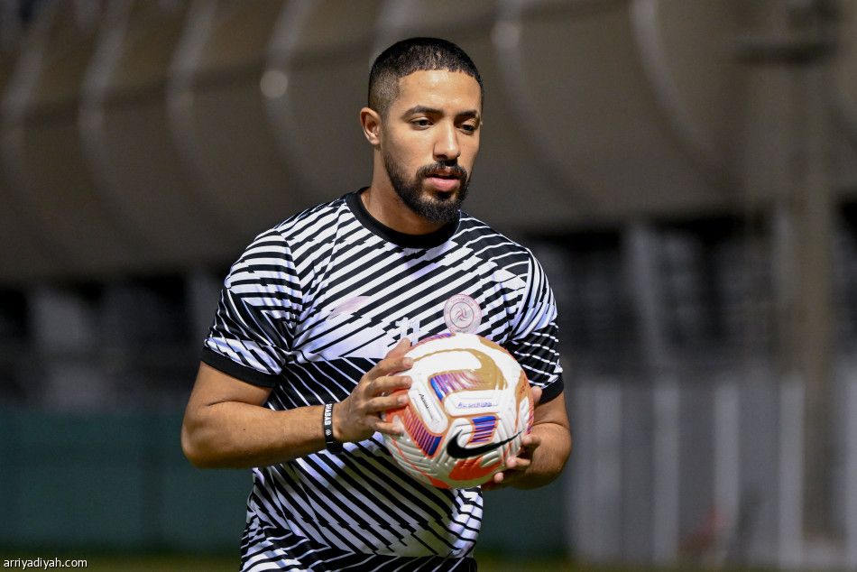 الشباب.. براون يركز على الاستحواذ