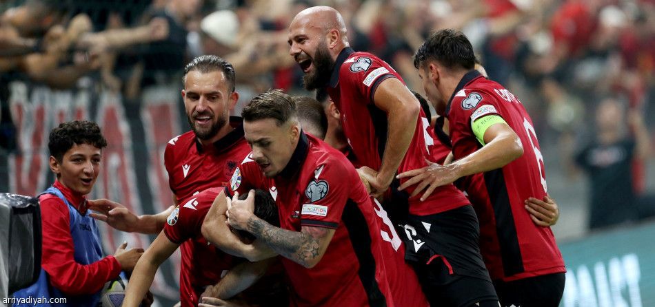 ألبانيا تعزز الصدارة بثلاثية التشيك