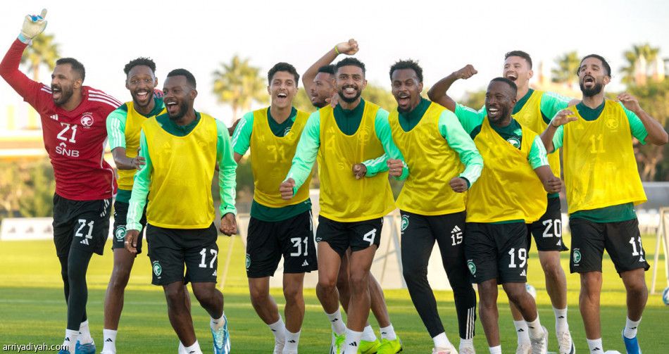 طريقان أمام «الأخضر»