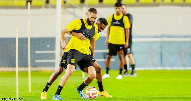 قبل الوحدة.. جاهزية بنزيما وكورونادو