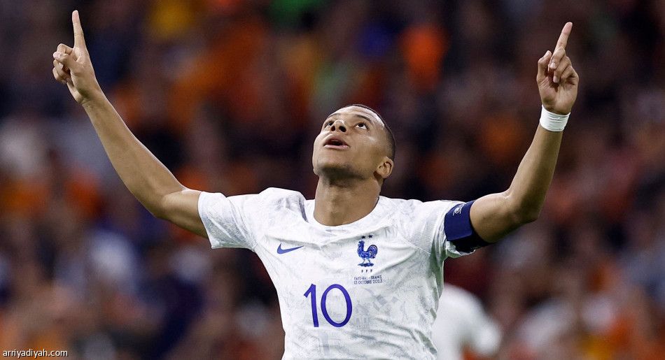 فرنسا تسقط هولندا في دارها.. وتتأهل
