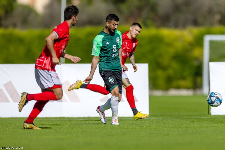 بداية لاجامي تتأخر