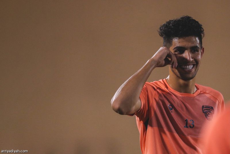 الطبيب يعيد مالك تدريجيّا