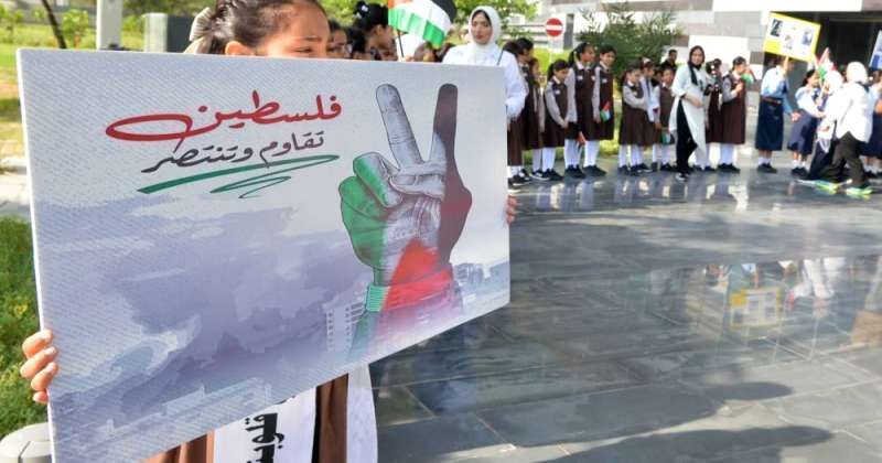 طلبة الكويت يُحيّون نضال الشعب الفلسطيني ويهتفون للقدس