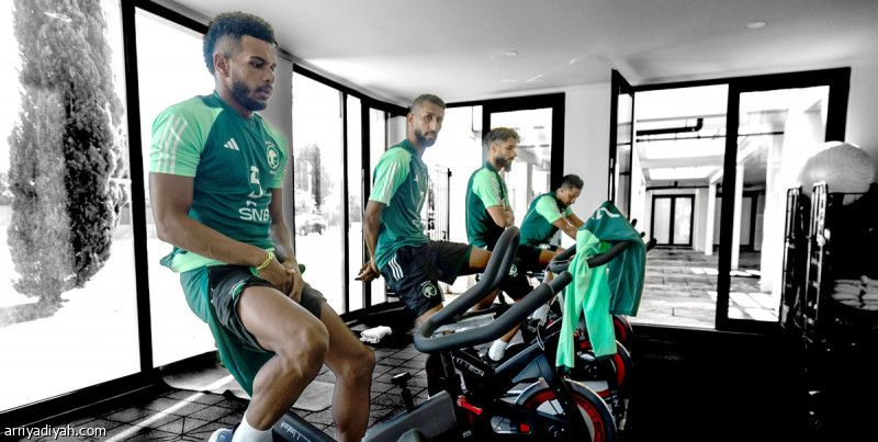 23 لاعبا ينالون الفرصة