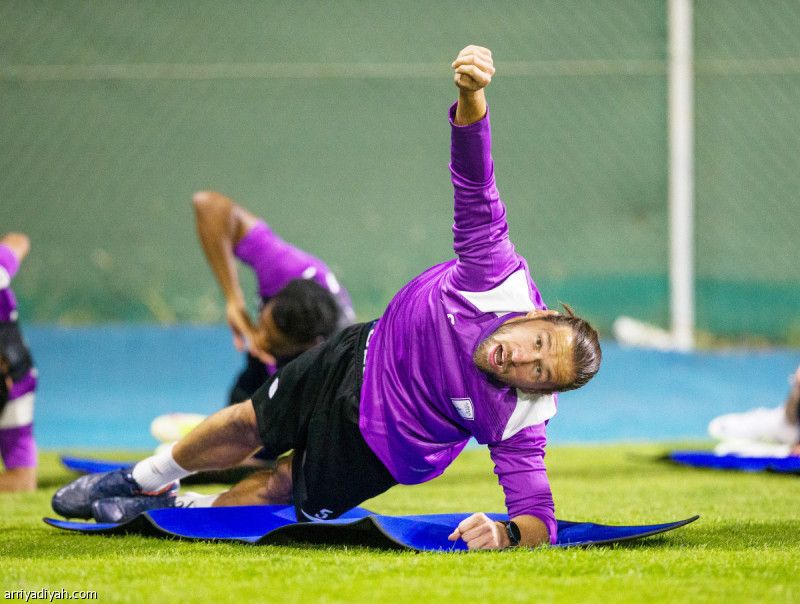 المناعي يزيد زمن التدريبات