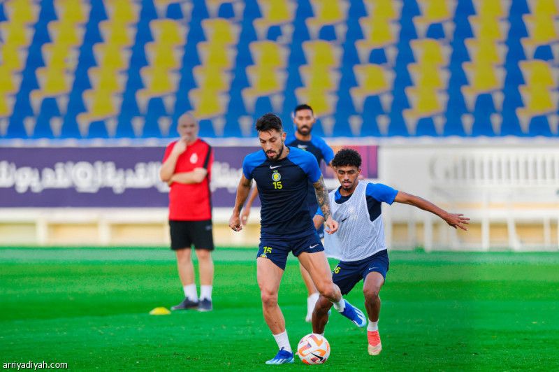 كاسترو يحاضر.. وفيتور يقود النصر