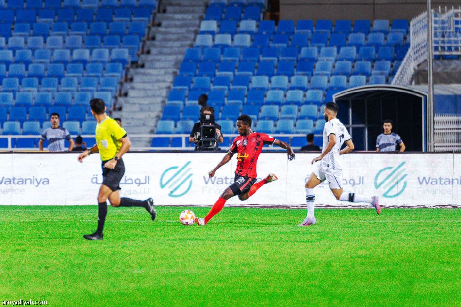 المسحل والقاسم يواجهان الإيطالي