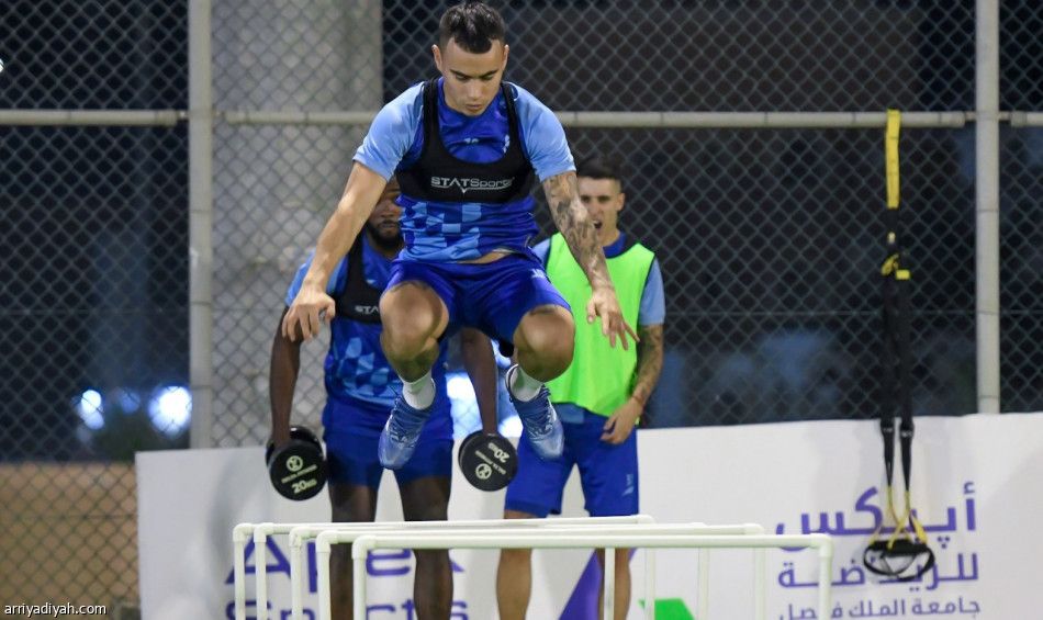 الفتح يعود بمشاركة زيلاريان