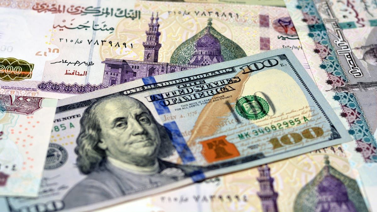 سعر الدولار في مصر.. استقرار في البنوك الرسمية وارتفاع غير مسبوق في السوق الموازية