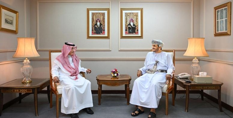مسقط والرياض تبحثان تداعيات العدوان الإسرائيلي وتنسيق المواقف بشأن غزة