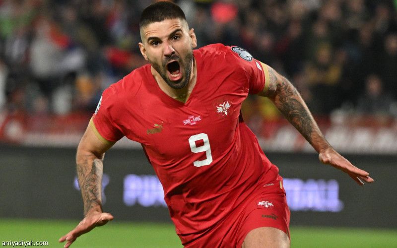 ميتروفيتش يقود صربيا إلى تخطي الجبل الأسود