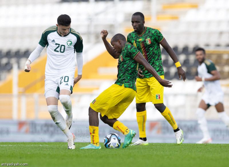 الأخضر.. يخوف