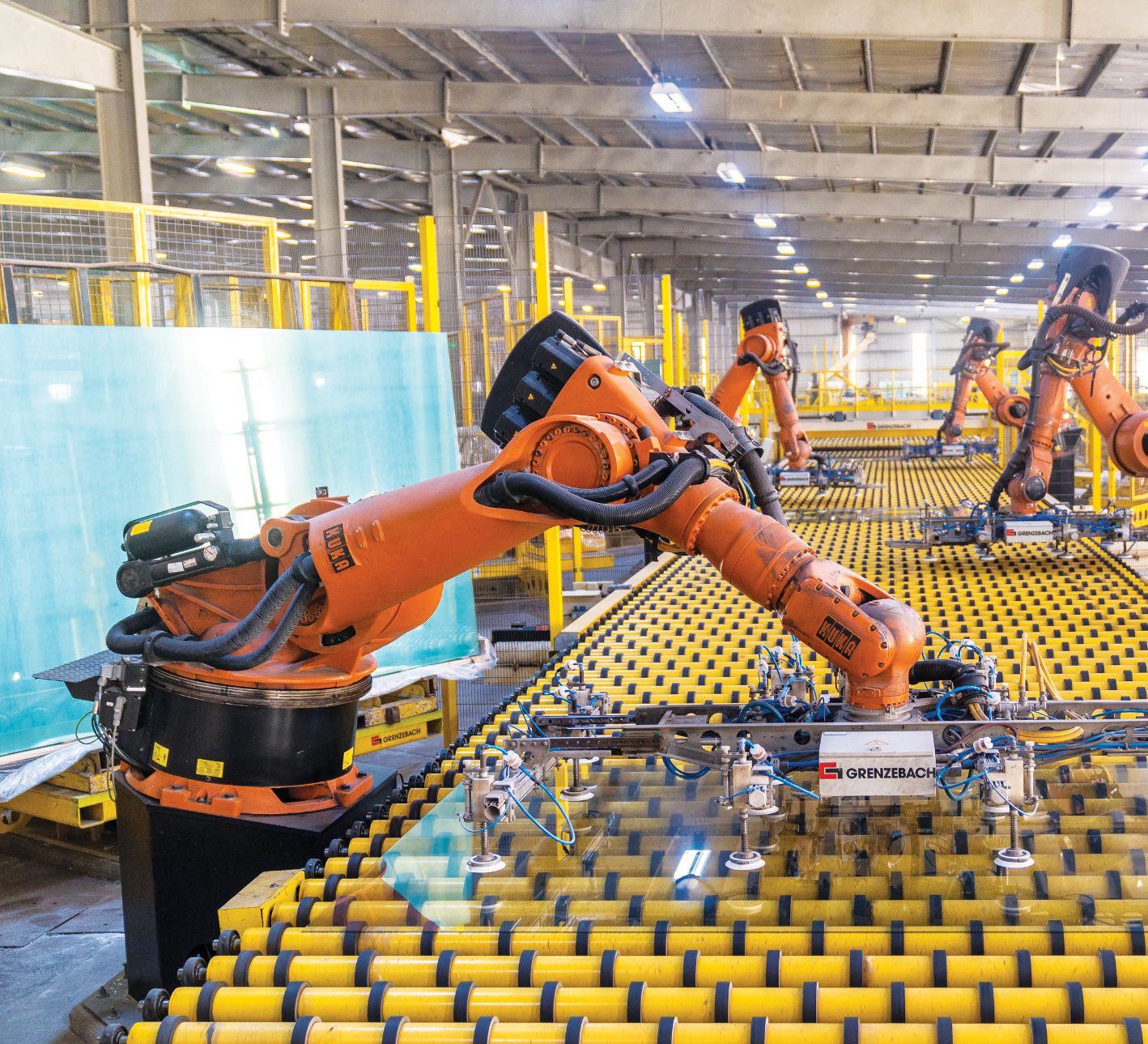 «الإمارات لألواح الزجاج المسطح» تنضم إلى القائمة الذهبية