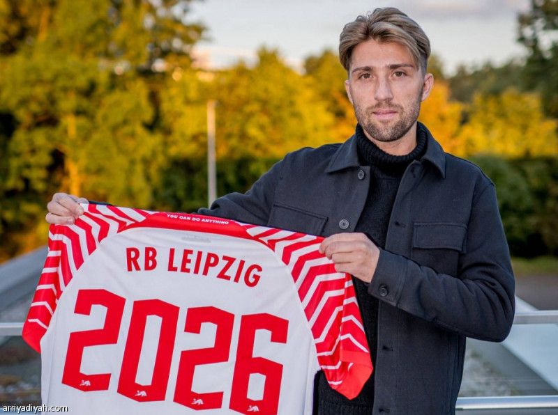 لايبزج يجدد عقد كامبل حتى 2026