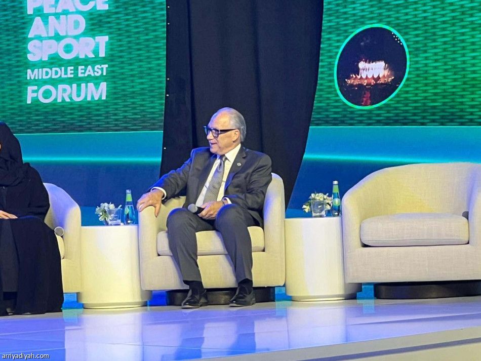 دروجبا يخفي سر «روشن».. العالميون السبب