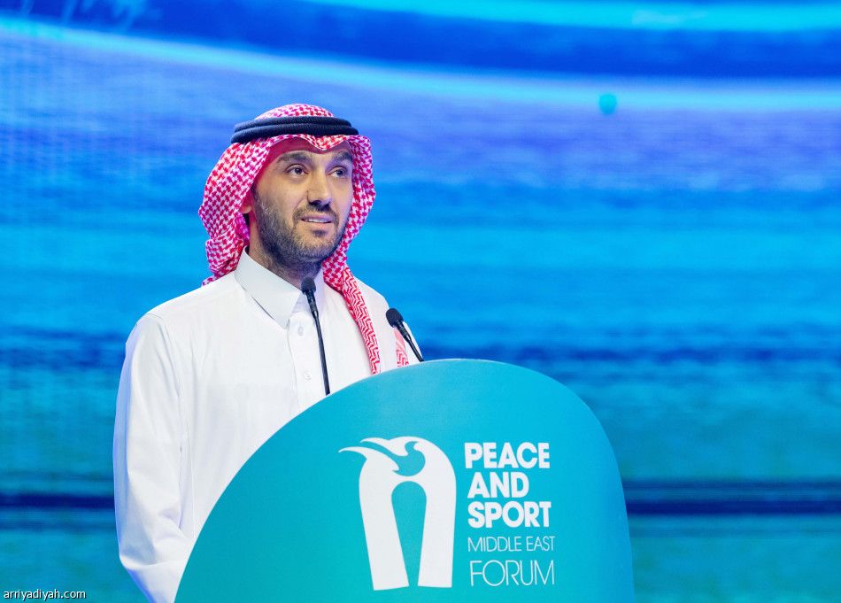 دروجبا يخفي سر «روشن».. العالميون السبب