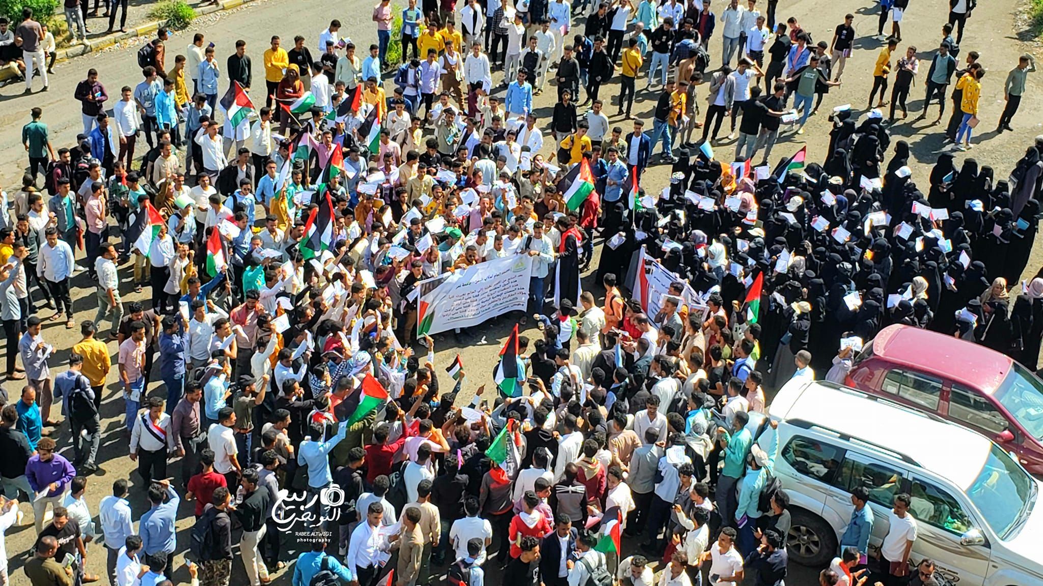 اليمن.. وقفات ومظاهرات غاضبة تنديدا بجرائم الاحتلال الإسرائيلي بحق الفلسطينيين بغزة