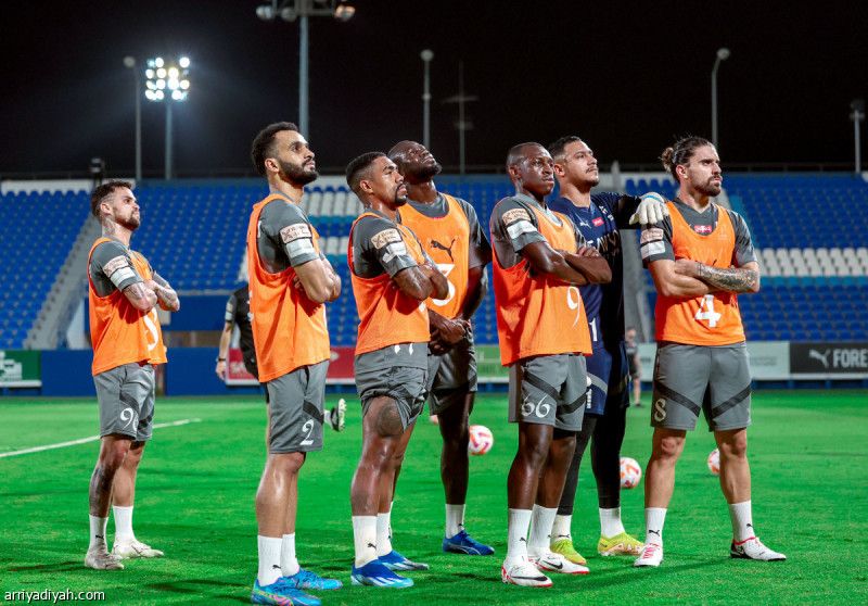 5 إصابات تضرب الهلال
