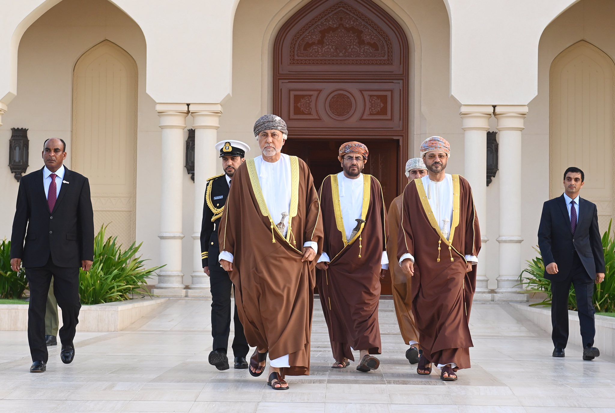 نيابة عن جلالة السُّلطان .. السيد شهاب يتوجّه إلى السعودية