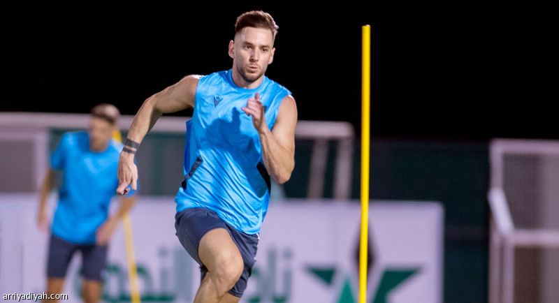 شاموسكا يبحث عن الانتصار الـ 73