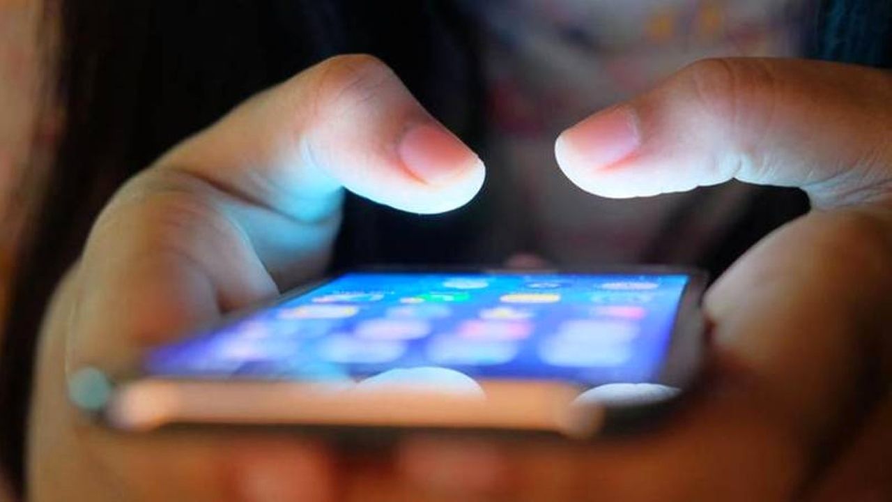 الإمارات الأولى عالمياً بسرعات الإنترنت المتحرك