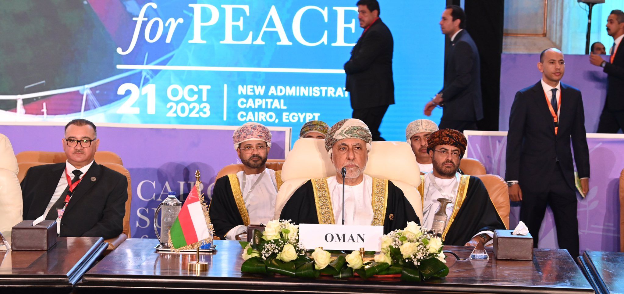 سُّمو السّيد شهاب يترأس وفد سلطنة ‎عُمان في قمة القاهرة للسلام