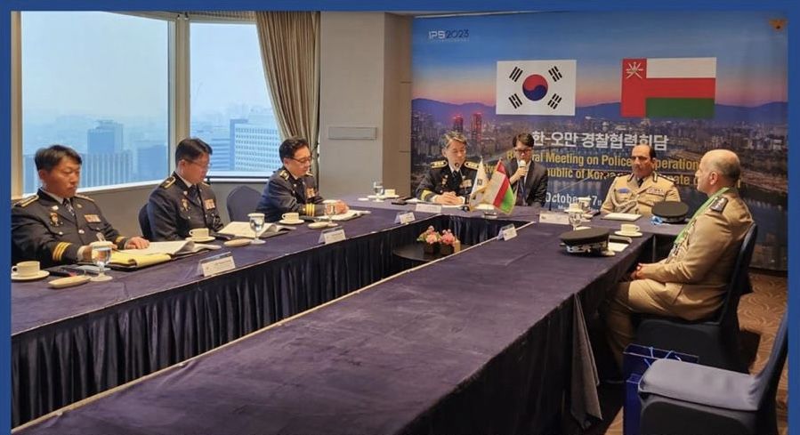 شرطة عُمان السلطانية تشارك في قمة الشرطة الدولية بجمهورية كوريا الجنوبية