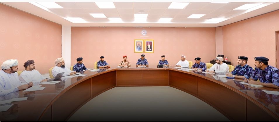 استعدادًا لـ “تيج” .. 40 مركز للإيواء في ظفار والوسطى