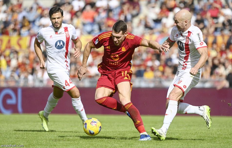 مورينيو يدخل قائمة العشرة